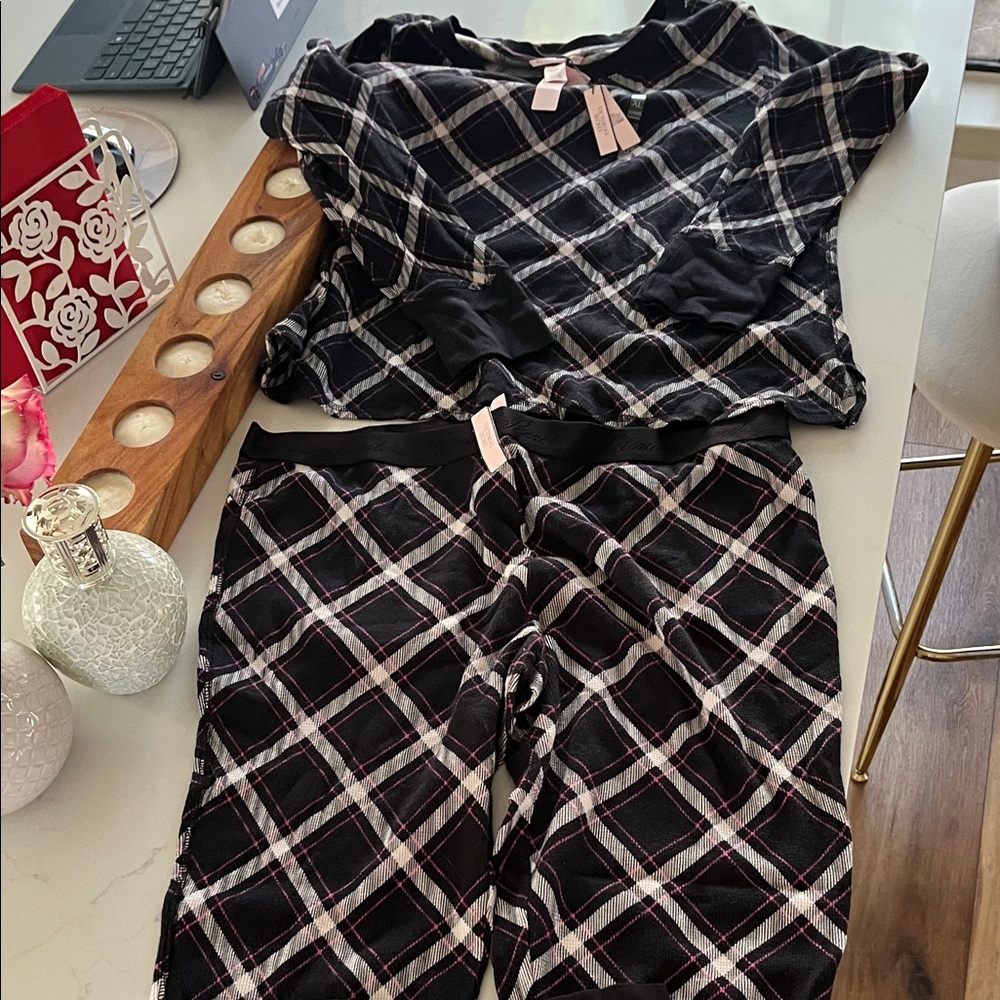 Victoria's Secret Black and White Plaid Pajama Set